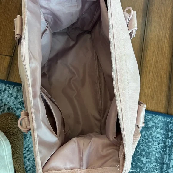 Beis Weekender Bag - Picture 4 of 8